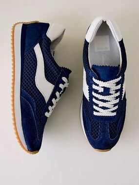 Dolce Vita
Notice Woven Mesh
Sneaker - Navy
$150 size 8 new/no box
